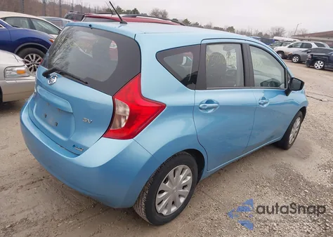 2015 Nissan Versa Note S (Sr)/S Plus/Sl/Sr/Sv z USA, uszkodzony, nr VIN 3N1CE2CP5FL370023